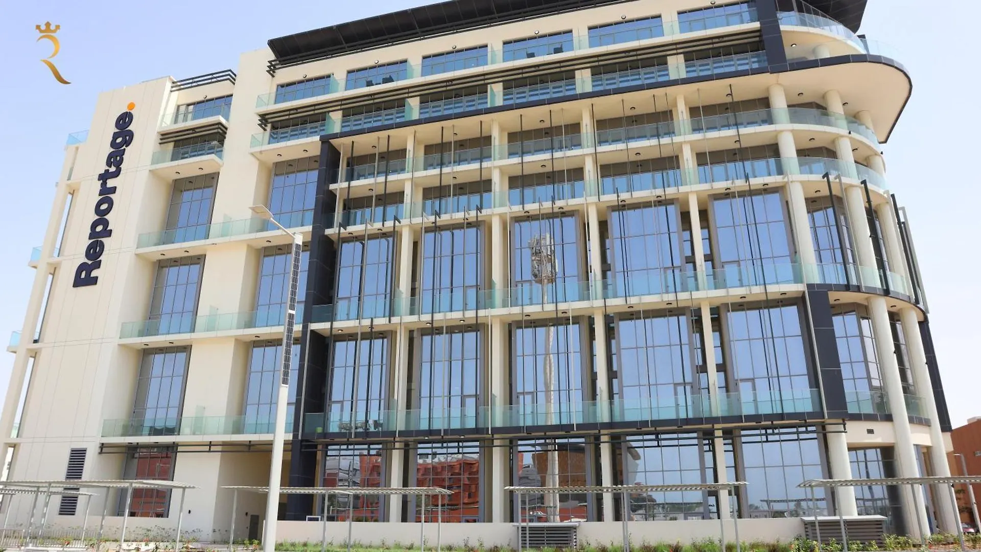 City Chic Elegant 1Br Apartment In Masdar City Abu Dhabi