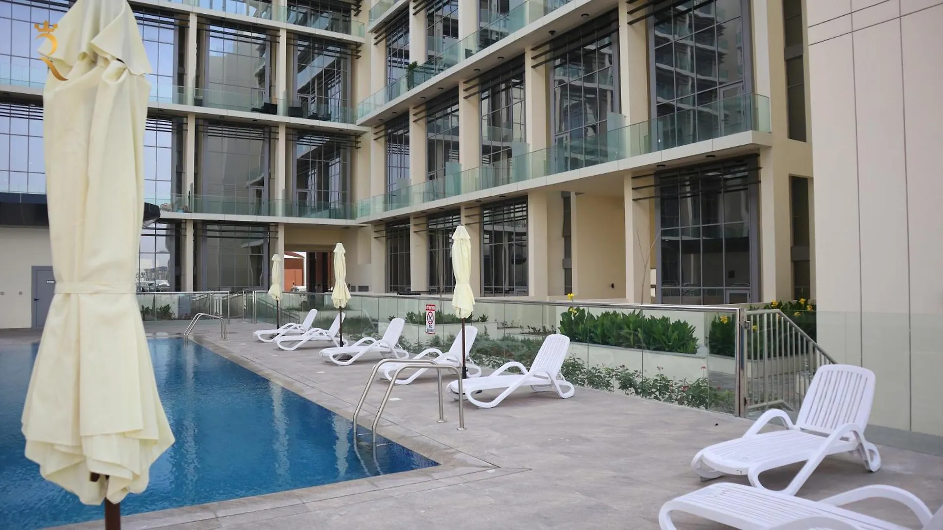 City Chic Elegant 1Br Apartment In Masdar City アブダビ