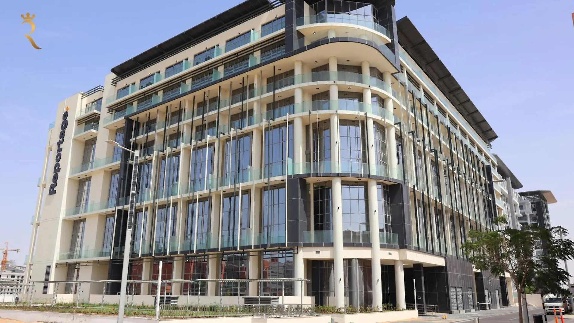 City Chic Elegant 1Br Apartment In Masdar City アブダビ